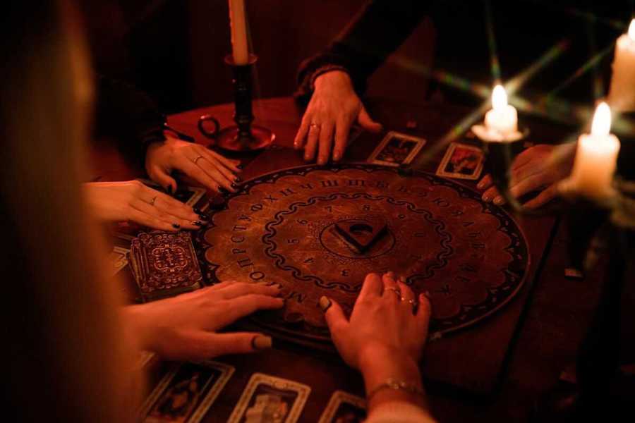 Квест в реальности Спиритический сеанс от компании Таинственный переулок Квест в реальности Спиритический сеанс от компании Таинственный переулок